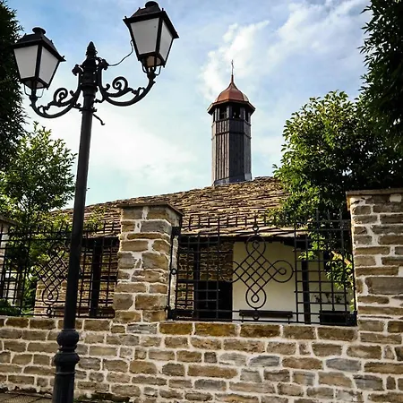 Bachvarovi Tryavna